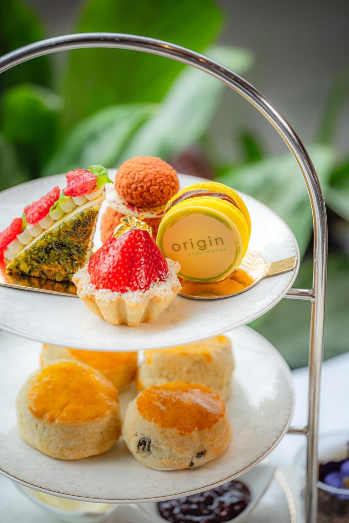 Royal Garden Hotel London Exterior photo Afternoon tea at Origin