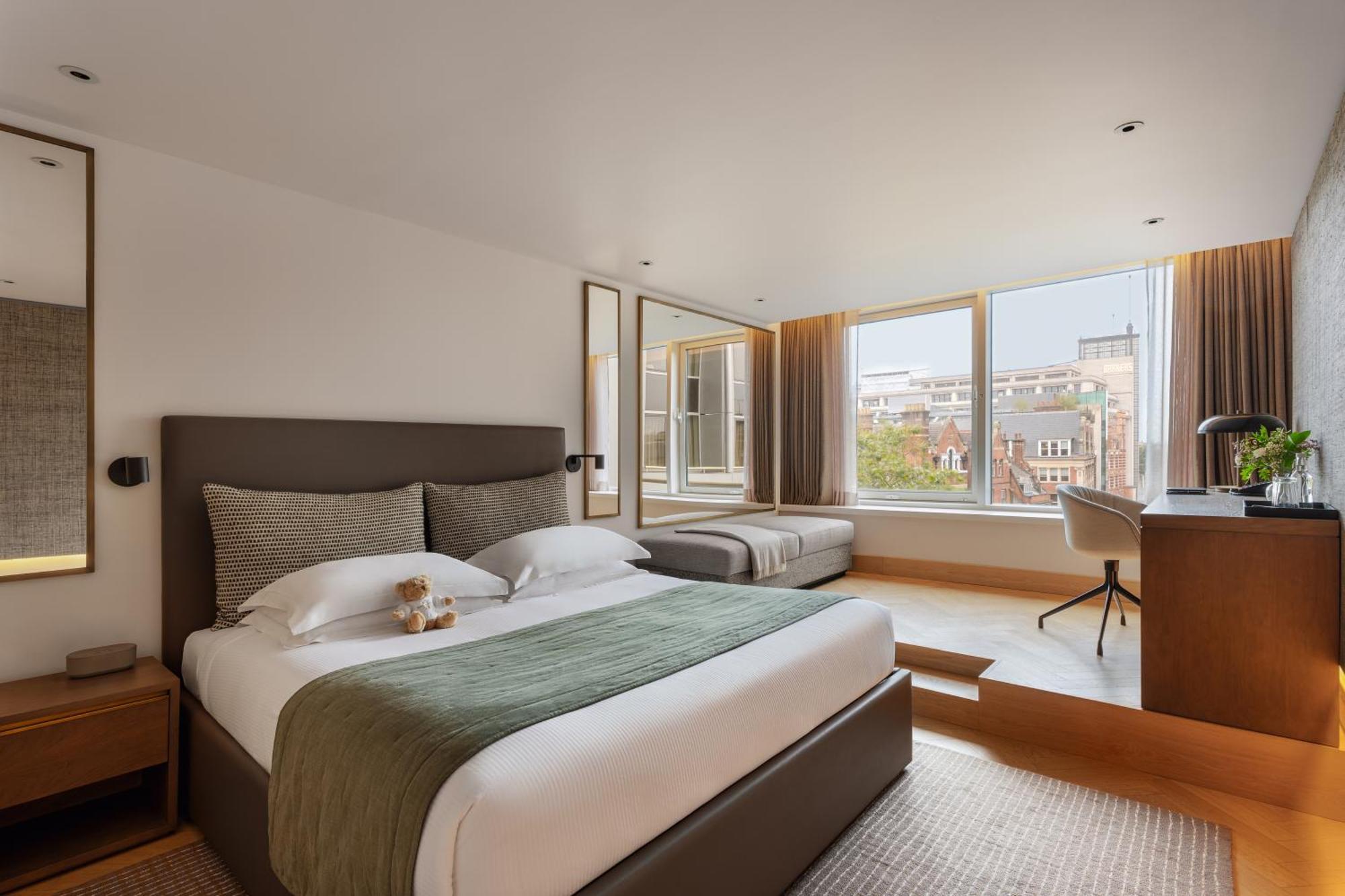 Royal Garden Hotel London Exterior photo A bedroom at the hotel